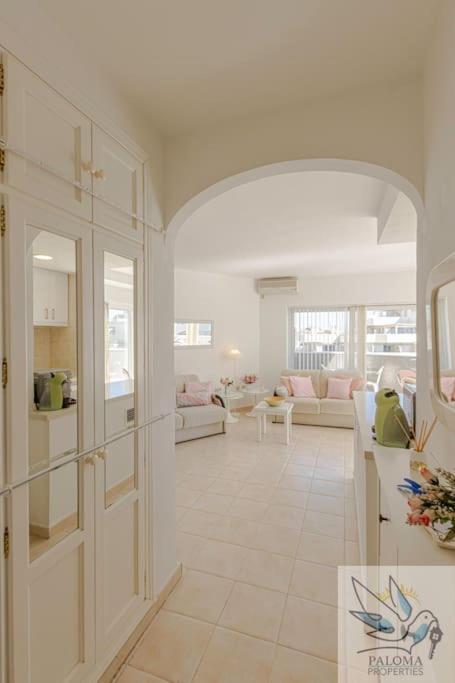 Benal With Sunny Terrace And Water Park Appartement