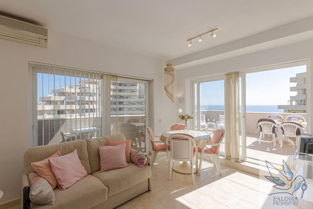 Benal With Sunny Terrace And Water Park Appartement