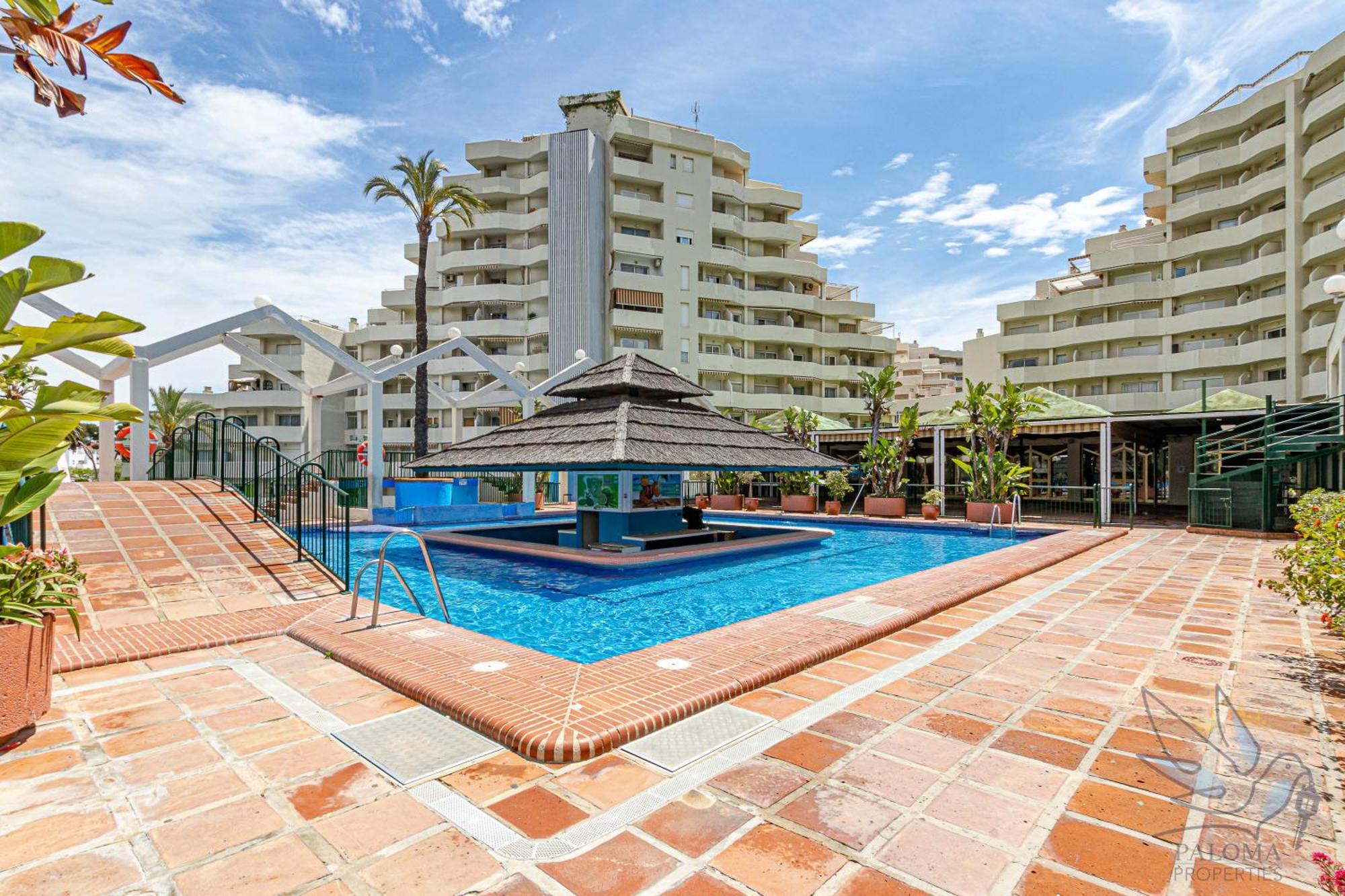 Benal With Sunny Terrace And Water Park Appartement *