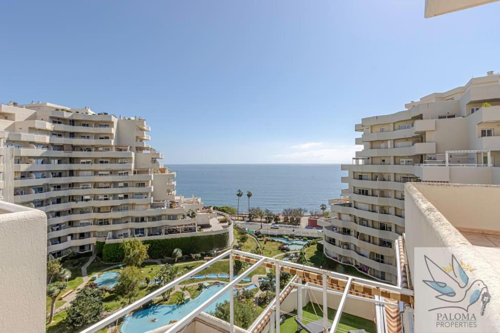 Benal With Sunny Terrace And Water Park Appartement